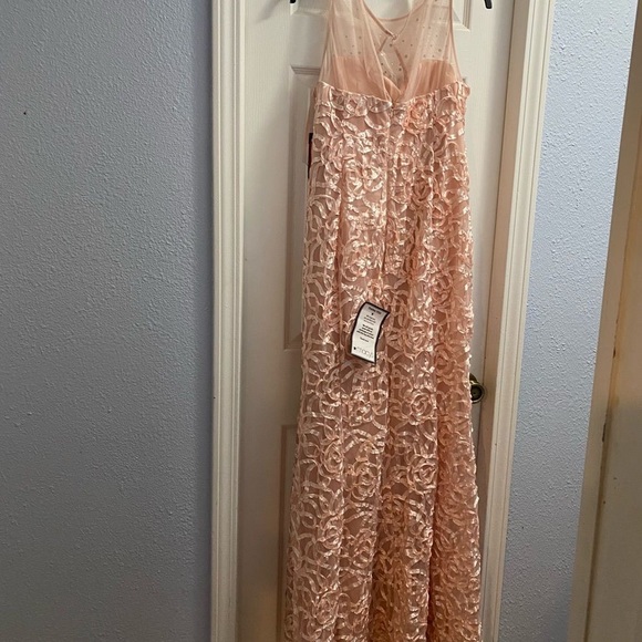 SLNY Pink Sleeveless Full-Length Dress - Picture 4 of 8